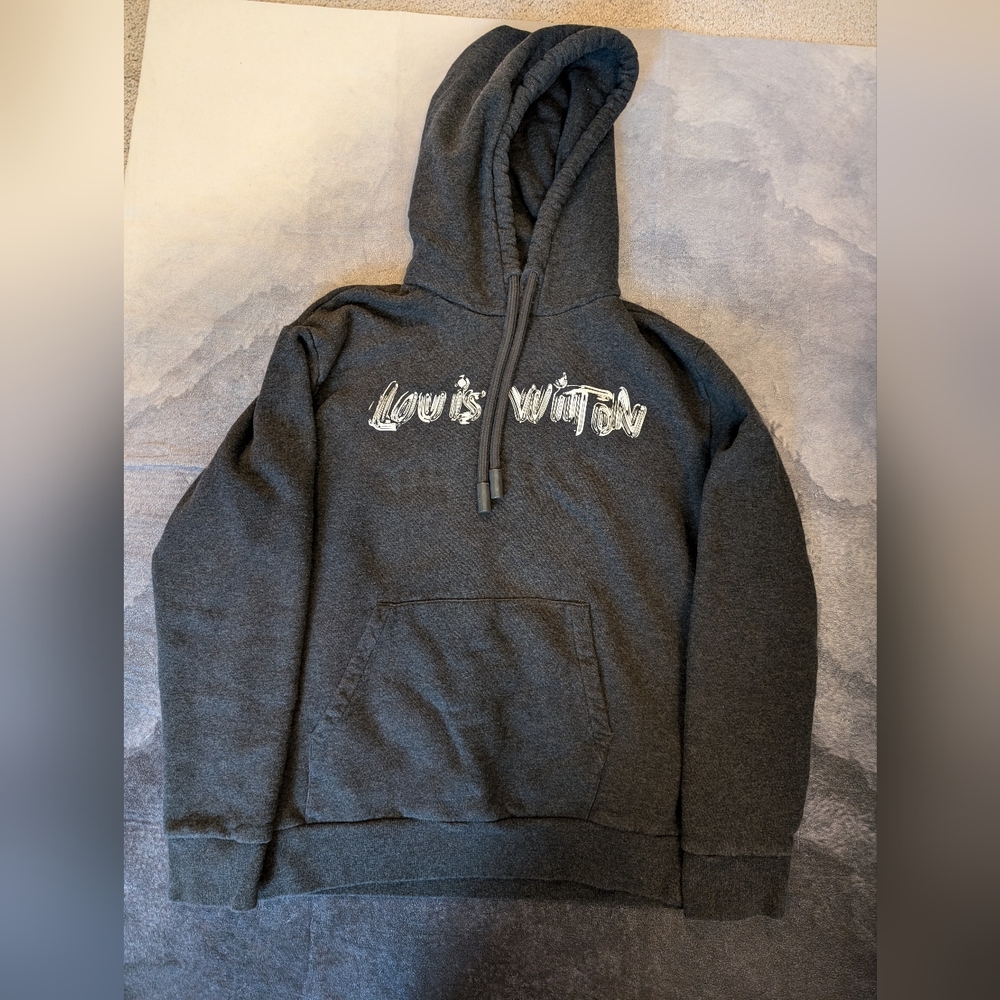 *SOLD* Louis Vuitton script logo hoodie